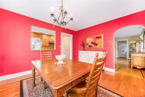 215 Melville Road Farmingdale NY 11735