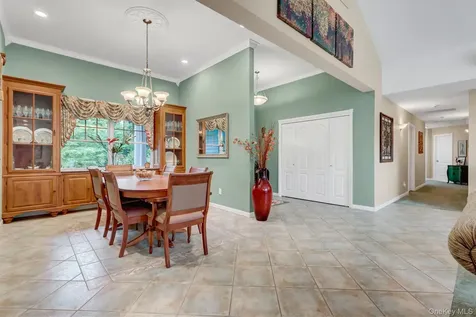 71 Dyke Road Setauket NY 11733