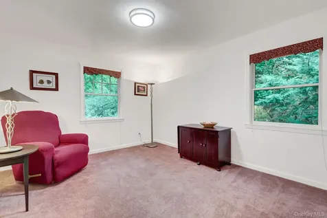 71 Dyke Road Setauket NY 11733
