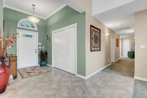 71 Dyke Road Setauket NY 11733