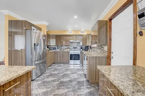 296 Burkhard Avenue Mineola NY 11501