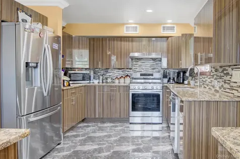 296 Burkhard Avenue Mineola NY 11501