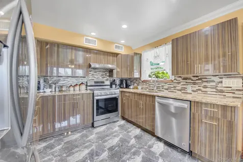 296 Burkhard Avenue Mineola NY 11501