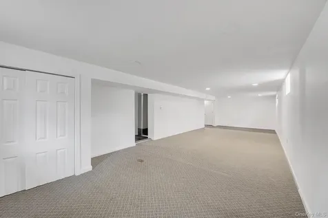 296 Burkhard Avenue Mineola NY 11501