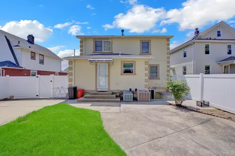 296 Burkhard Avenue Mineola NY 11501