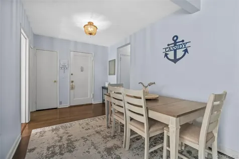 83 Rockledge Road Hartsdale NY 10530