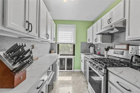 83 Rockledge Road Hartsdale NY 10530