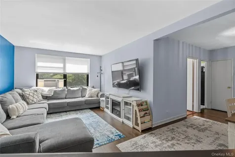 83 Rockledge Road Hartsdale NY 10530