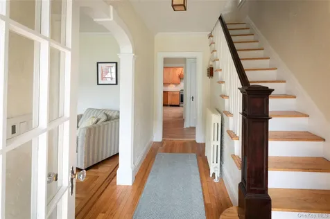 11 Summit Street Eastchester NY 10709