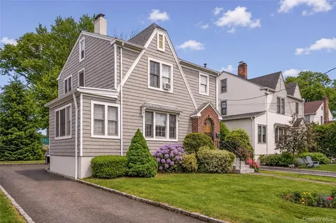 11 Summit Street Eastchester NY 10709