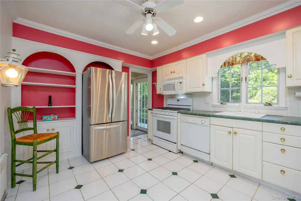 11 Wheeler Place E West Nyack NY 10994