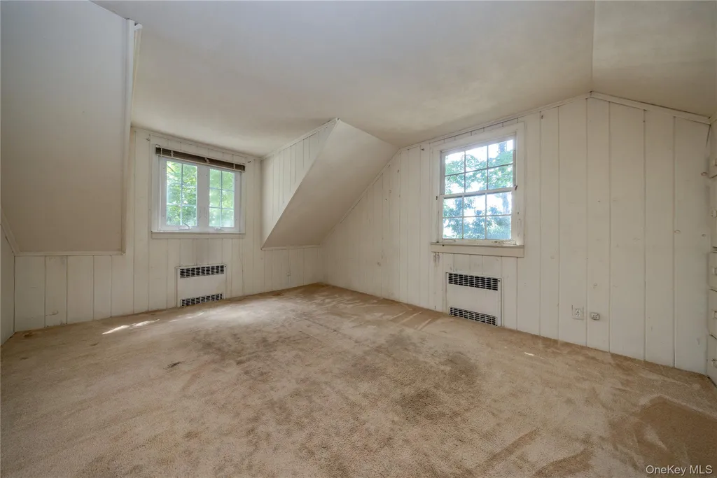 11 Wheeler Place E West Nyack NY 10994