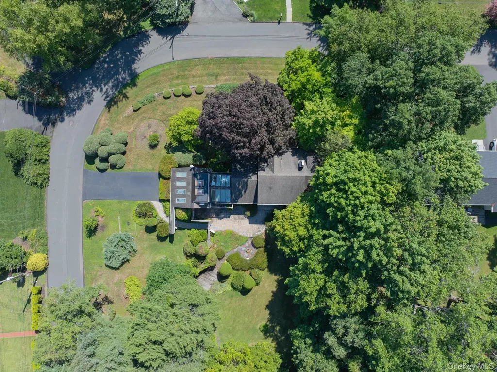 11 Wheeler Place E West Nyack NY 10994