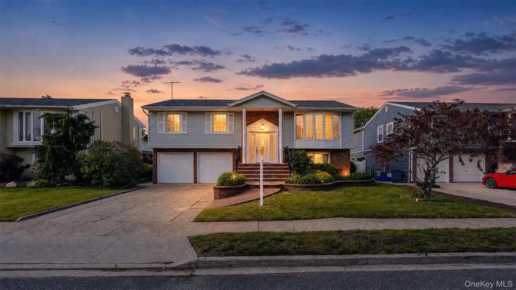 787 Vivian Court Baldwin Harbor NY 11510