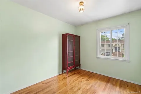 787 Vivian Court Baldwin Harbor NY 11510