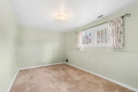 787 Vivian Court Baldwin Harbor NY 11510