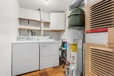 787 Vivian Court Baldwin Harbor NY 11510