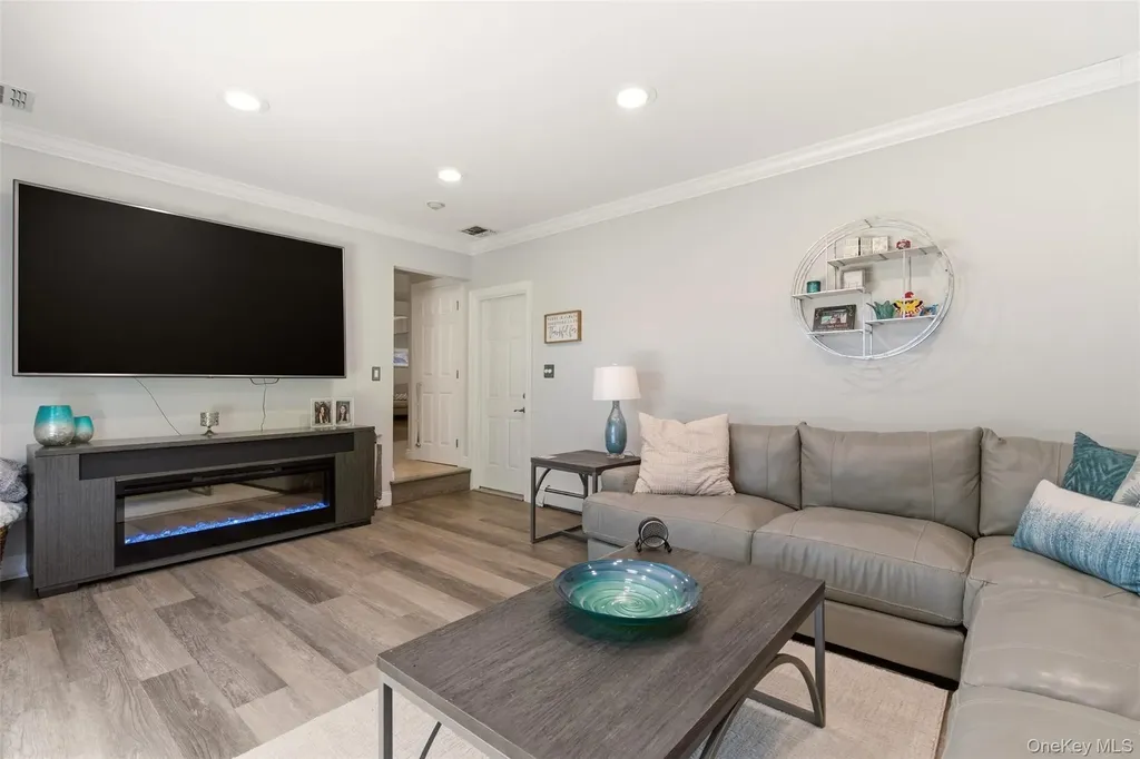 60 Tulipwood Drive Commack NY 11725