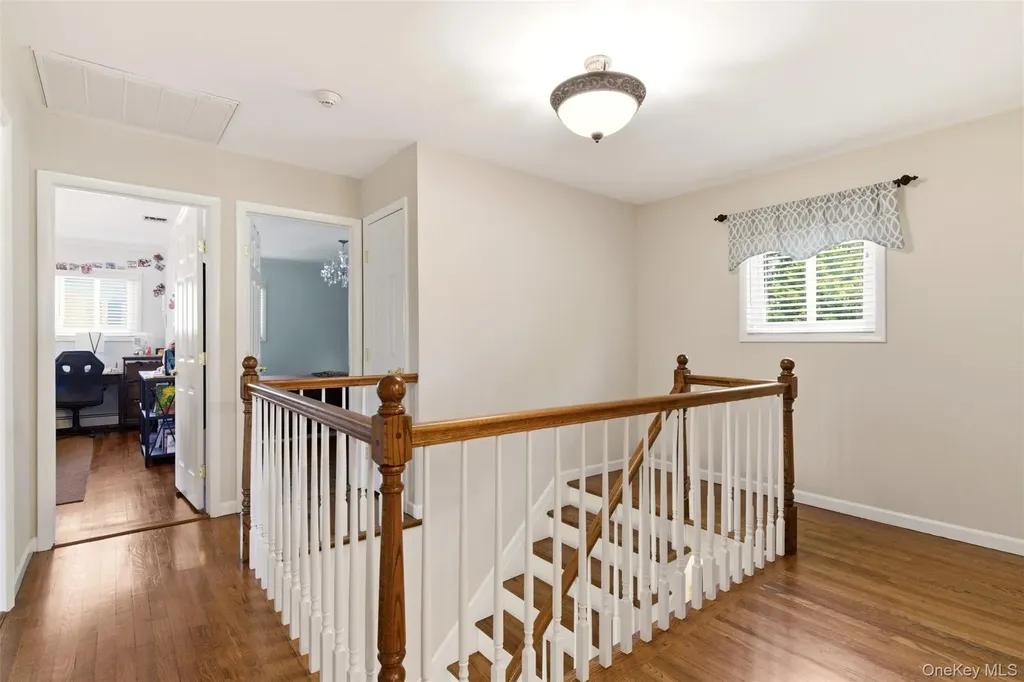 60 Tulipwood Drive Commack NY 11725