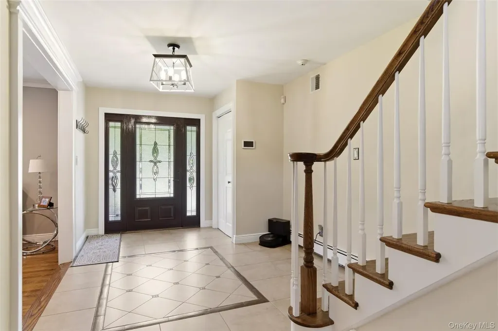 60 Tulipwood Drive Commack NY 11725