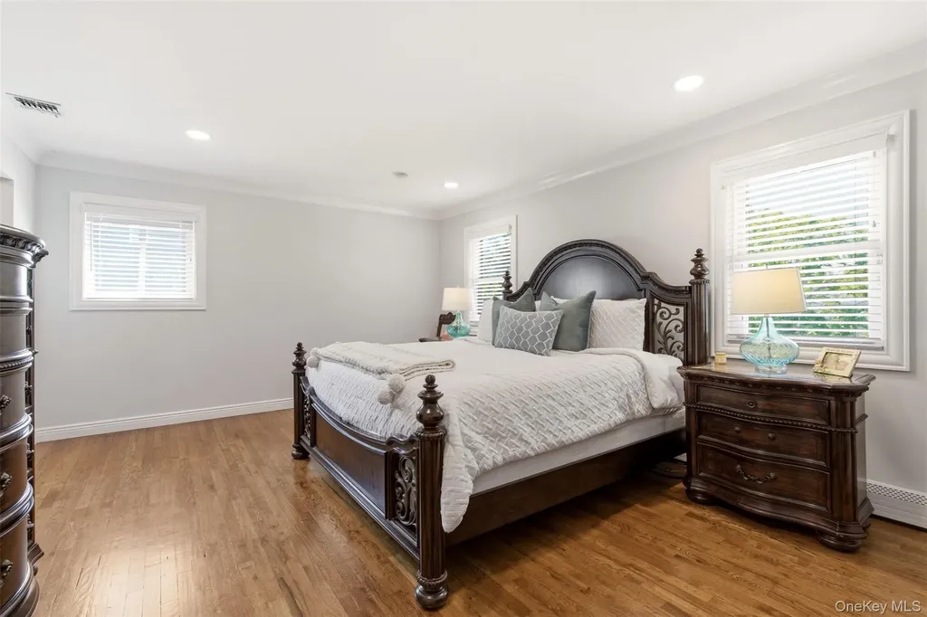 60 Tulipwood Drive Commack NY 11725