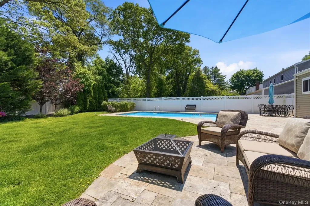 60 Tulipwood Drive Commack NY 11725