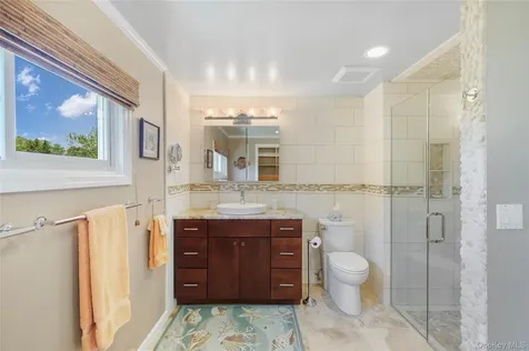 450 Maple Lane Greenport NY 11944