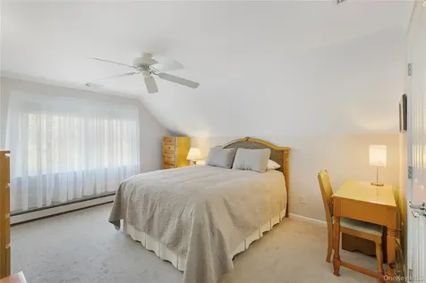 450 Maple Lane Greenport NY 11944