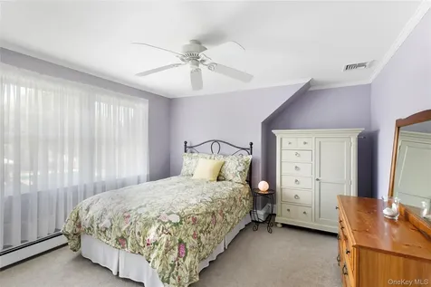 450 Maple Lane Greenport NY 11944
