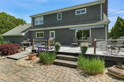 450 Maple Lane Greenport NY 11944