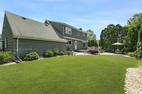 450 Maple Lane Greenport NY 11944