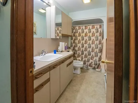 2080 Seamans Neck Road Seaford NY 11783