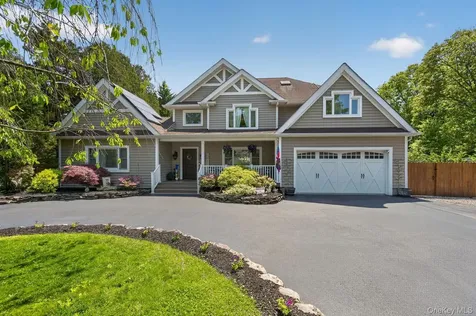 322 Rose Lane Smithtown NY 11787
