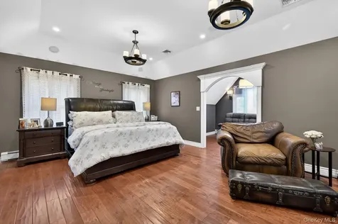 322 Rose Lane Smithtown NY 11787