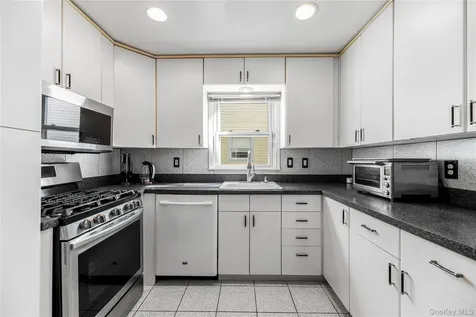 25 Jody Lane Yonkers NY 10701