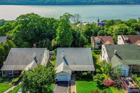 25 Jody Lane Yonkers NY 10701