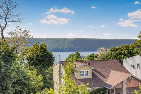 25 Jody Lane Yonkers NY 10701