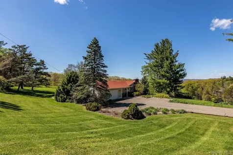 523 Breezy Hill Road Hillsdale NY 12529