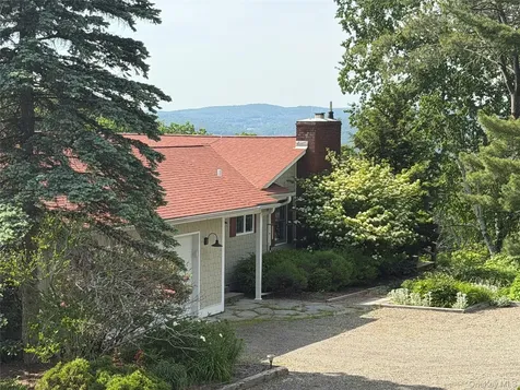 523 Breezy Hill Road Hillsdale NY 12529