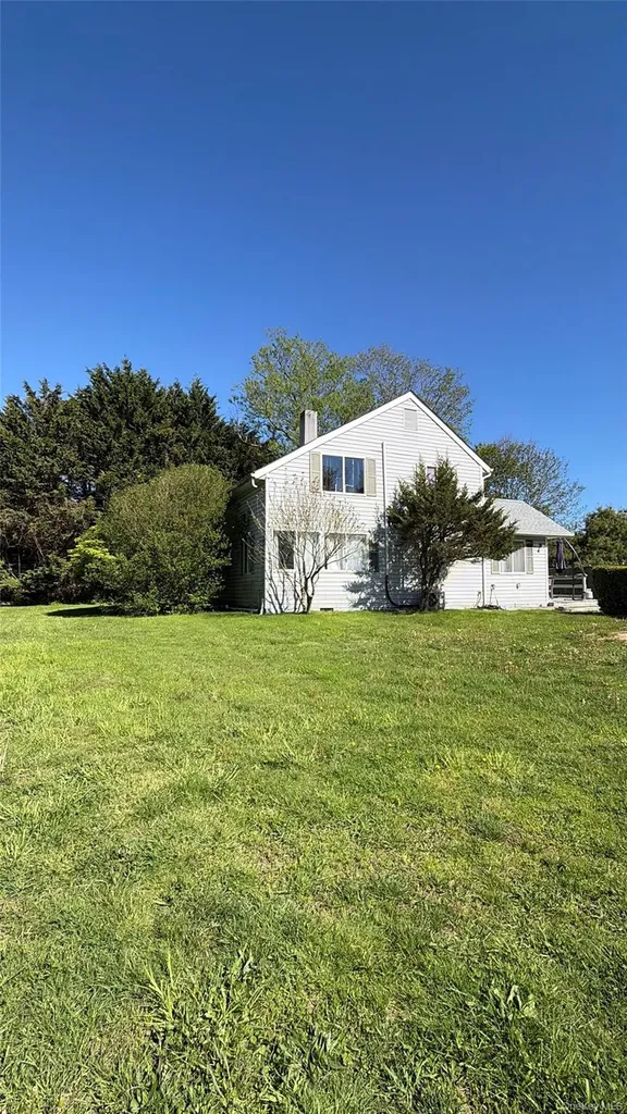 248 County Road 39 Southampton NY 11968