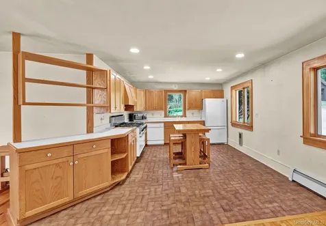 75 Stafford Road Swan Lake NY 12783