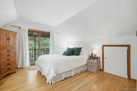 5 Picardi Court Wappingers Falls NY 12590
