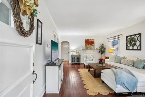 75 Chestnut Avenue Pelham NY 10803