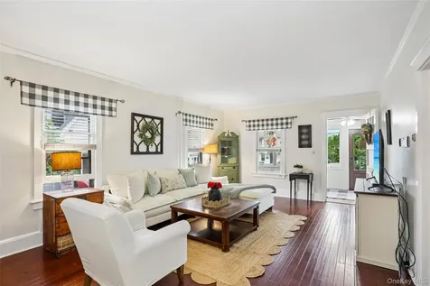 75 Chestnut Avenue Pelham NY 10803
