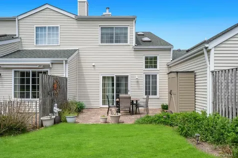 194 Gothic Circle Manorville NY 11949