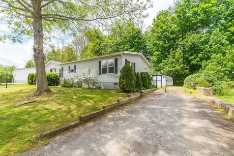 209 Wood Hollow Road Hopewell Junction NY 12533