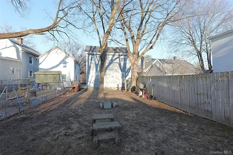 343 Washington Avenue Kingston NY 12401