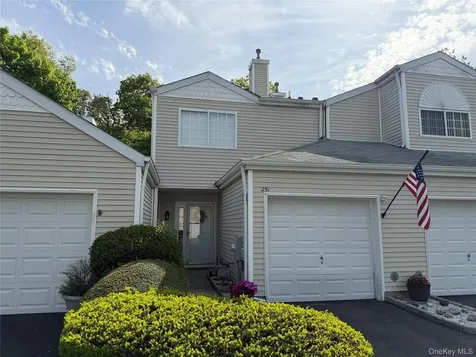 251 Barn Swallow Court Manorville NY 11949