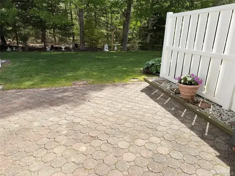 251 Barn Swallow Court Manorville NY 11949