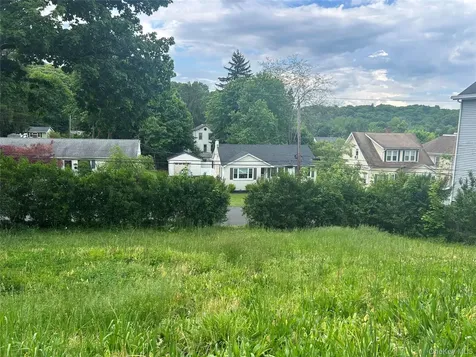 65 First Avenue Kingston NY 12401